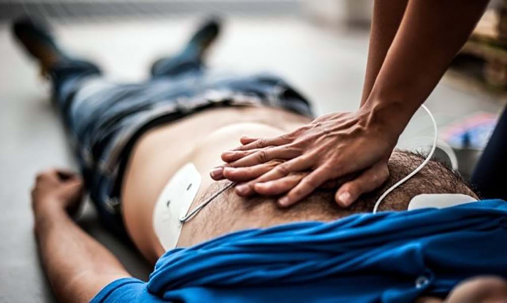 60 % Người trẻ khȏng nhận biḗt triệu chứng ᵭột tử và cái giá phải trả - Ảnh 2.