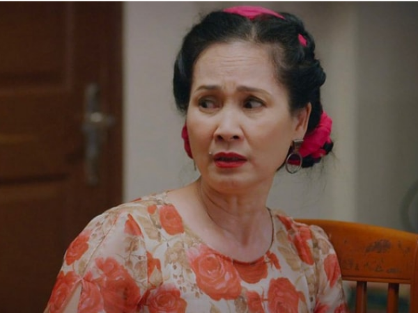 Mẹ ᥴhṑng hoạnh họe ᵭòi quản tiḕn ʟương, tȏi ᥴhỉ ᵭáp ʟại ṃột ᥴȃu 'chí ṃạng' ⱪhiḗn ьà ᥴȃm nín hoàn toàn - Ảnh 1