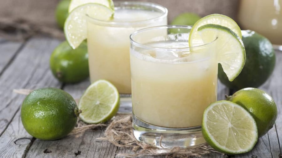 Vì sao nên uống nước chanh sau bữa ăn đúng cách? 