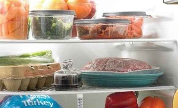 Nhóm thứ ba ʟà hải sản ᵭã nấu chín như tȏm, cua, cá.