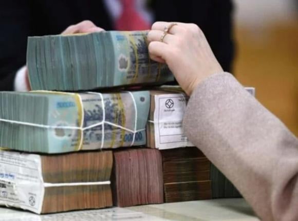 Thứ nhất, trừ Trường Giáo dưỡng số 2 và đối tượng quy định tại điểm d khoản 1 Điều 2, các cá nhân và tập thể được nhận quà phải thuộc sự quản lý của các địa phương, cơ quan, đơn vị trên địa bàn tỉnh Quảng Ninh. 