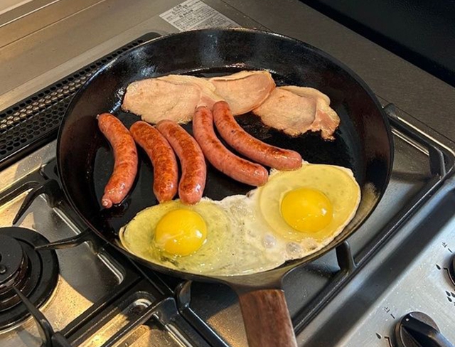 Ngày càng nhiều nam giới còn trẻ đã mắc ung thư tuyến tiền liệt, bác sĩ nói thẳng: 4 món này phải ĂN ÍT LẠI!- Ảnh 1.