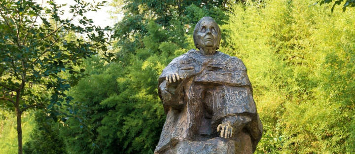 Những lời tiên tri đặc biệt của Baba Vanga cho năm 2026- Ảnh 1.