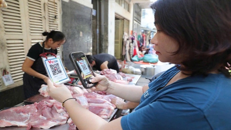 chuyen tien vao tai khoan ca nhan phai nop thue - nhung luu y quan trong hinh anh 1