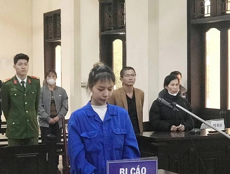 Người vợ ở Phú Thọ dùng dao đâm chồng tử vong gây chấn động dư luận lĩnh án 19 năm tù- Ảnh 1.