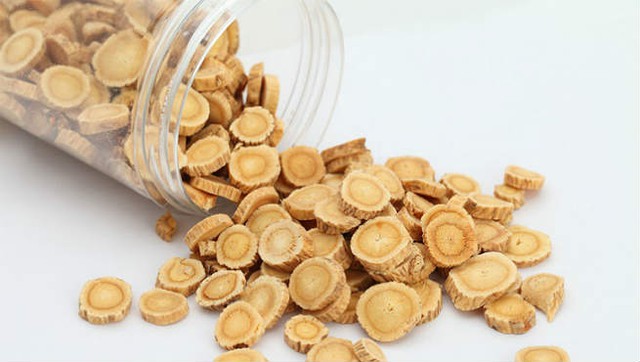 Kỳ lạ ngôi làng không ung thư, suốt 30 năm không ai mắc bệnh: Bí quyết trường sinh” hóa ra nhờ loại cây mọc dại này - Ảnh 3.