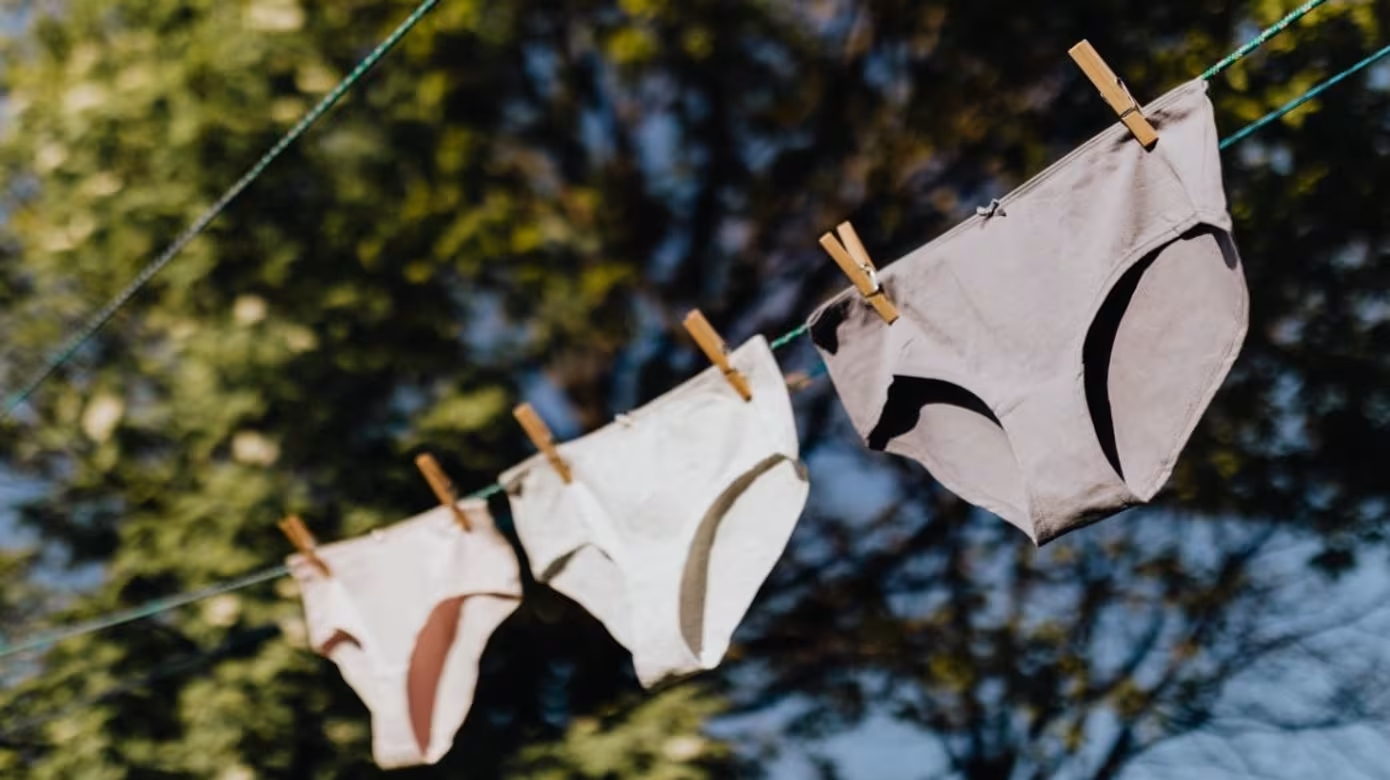 Cô gái độc thân 23 tuổi mắc ung thư vì kiểu giặt đồ lót rất nhiều chị em làm nhiều năm vẫn KHÔNG biết hại- Ảnh 3.