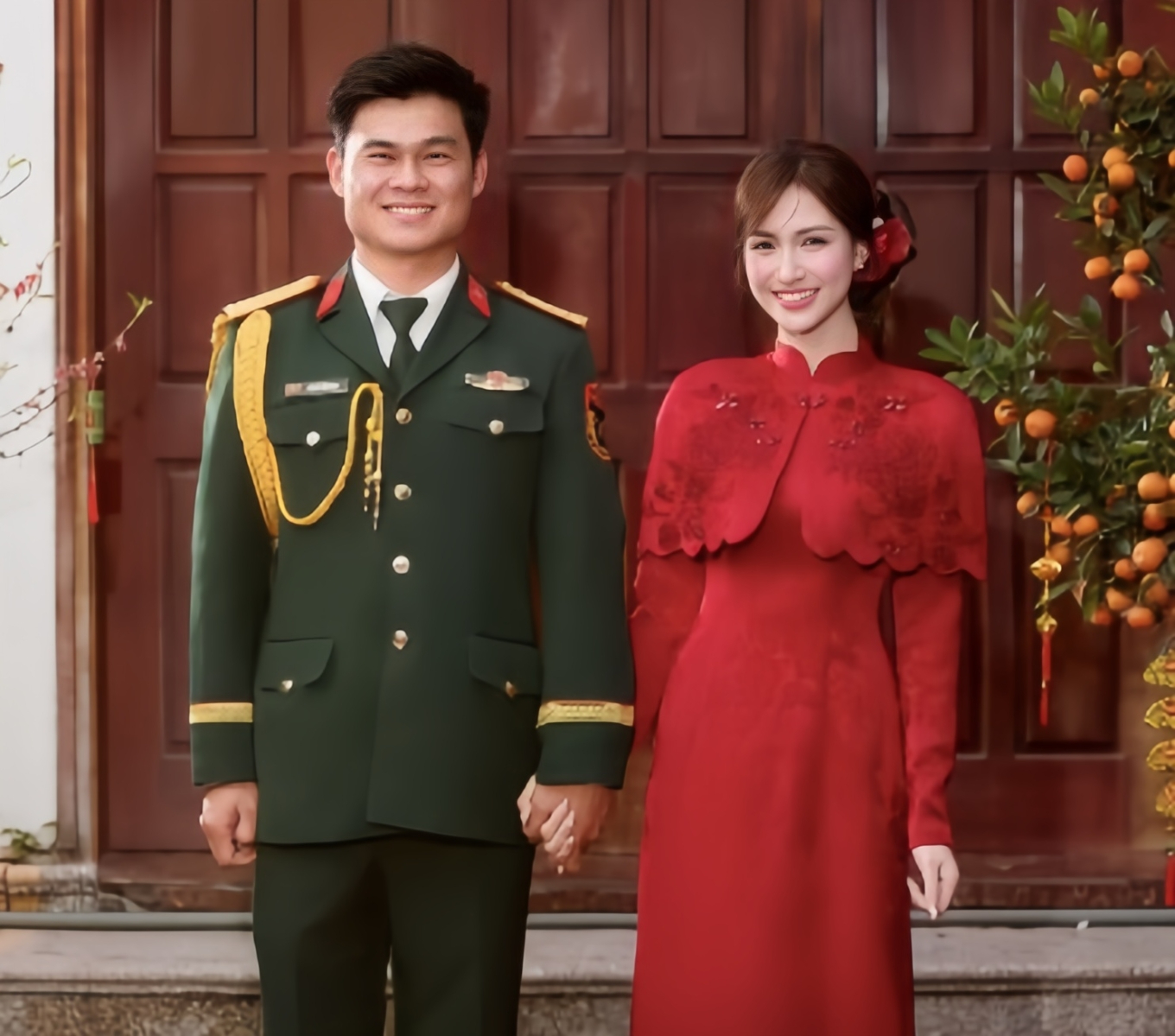 Đại úy quân đội đang yêu Hoà Minzy: Follow chỉ mình em, cùng nữ ca sĩ kín đáo làm điều đặc biệt hơn 2 năm trước- Ảnh 1.