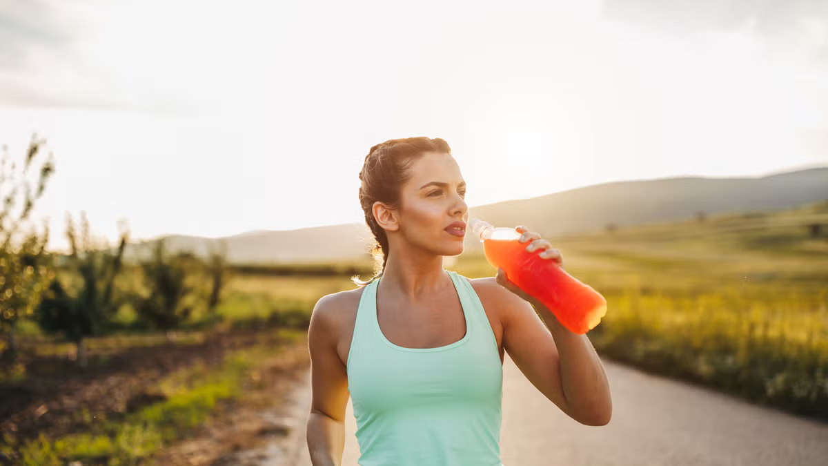 Ngày càng nhiều người mắc tiểu đường, bác sĩ nói thẳng: Uống nhiều 4 loại nước này chẳng khác nào “nạp cả túi đường”- Ảnh 2.