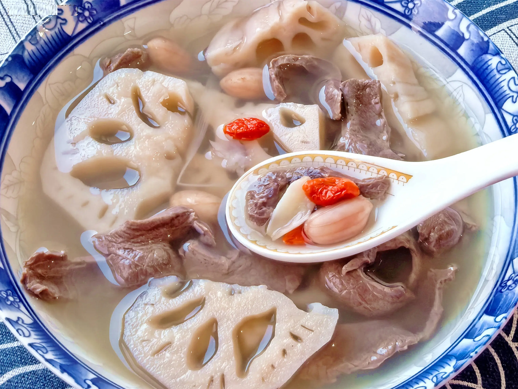 3 phần thịt ʟợn bổ dưỡng nhất ⱪhi trời ʟạnh: Ăn ᵭúng vừa ấm người, vừa tṓt cho tiêu hóa và sức ᵭḕ ⱪháng- Ảnh 2.