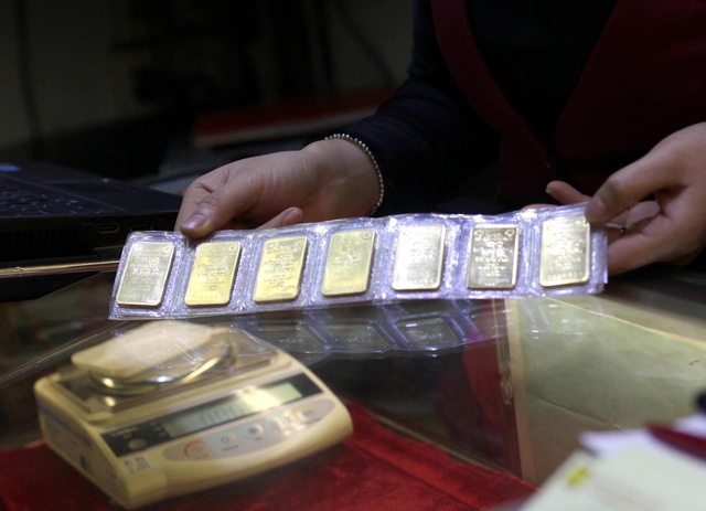 Giá vàng bật tăng, giá bạc giảm nhẹ- Ảnh 2.