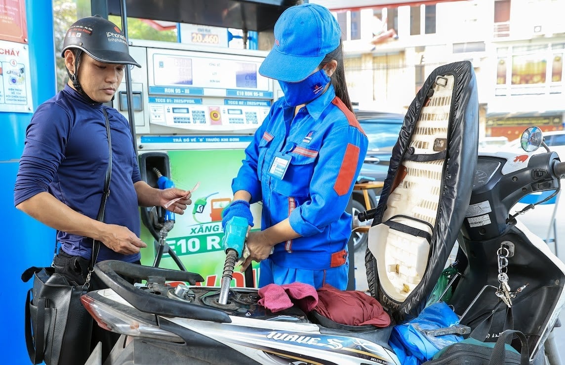 Giá xăng dầu hôm nay 19/3/2026 ở trong nước và thế giới mới nhất