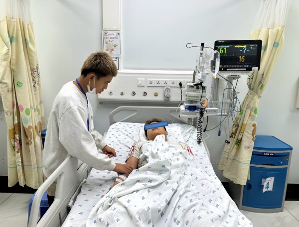 Ngày càng nhiều người tử vong vì suy thận, bác sĩ nhắc: Buổi tối thường xuyên làm 3 việc này, thận xuống cấp cực nhanh - Ảnh 2.