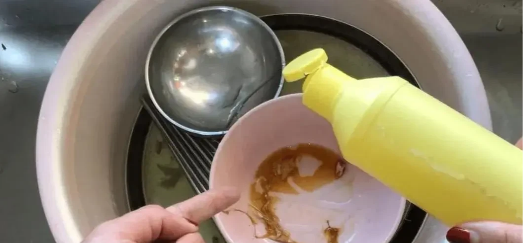 3 loại nước rửa bát này là "thuốc độc", tôi khuyên bạn chân thành: Bỏ ngay đi!- Ảnh 2.