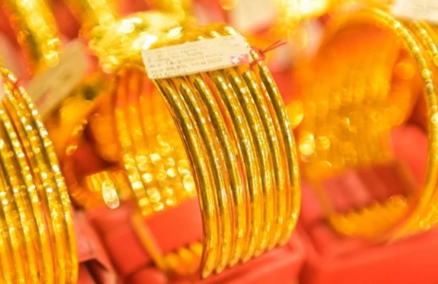 Giá vàng hôm nay (30-4): Tiếp đà giảm mạnh