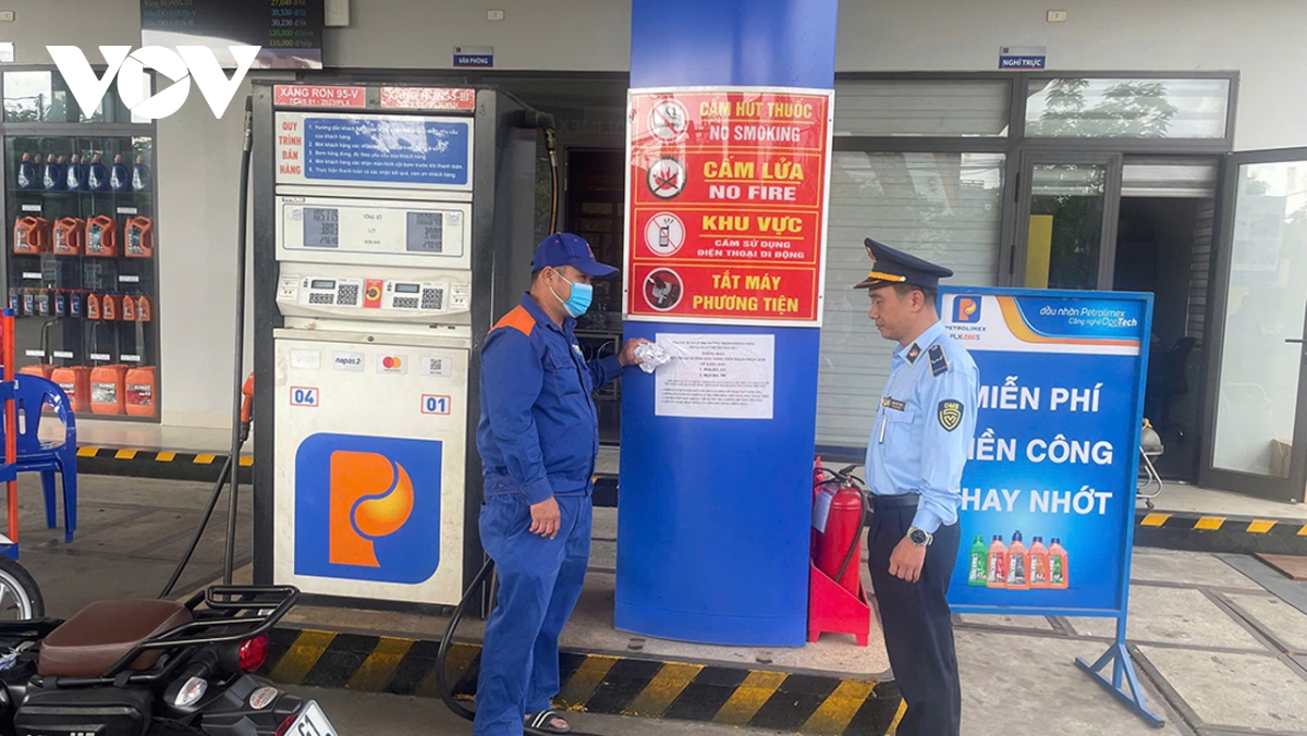 gia xang dau hom nay 8 4 gia dau the gioi quanh 110 usd thung, trong nuoc on dinh hinh anh 1