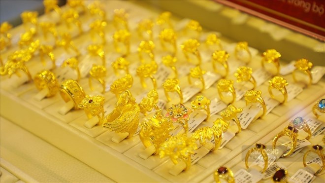 Giá vàng thế giới tăng trở lại khi USD suy yếu