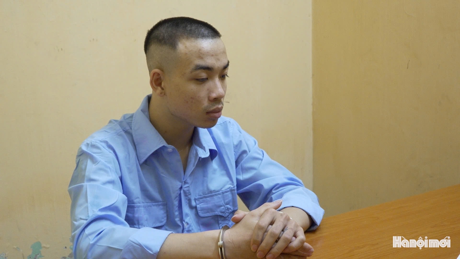 Bố dượng thừa nhận bỏ đói bé gái 4 tuổi để “dạy dỗ”