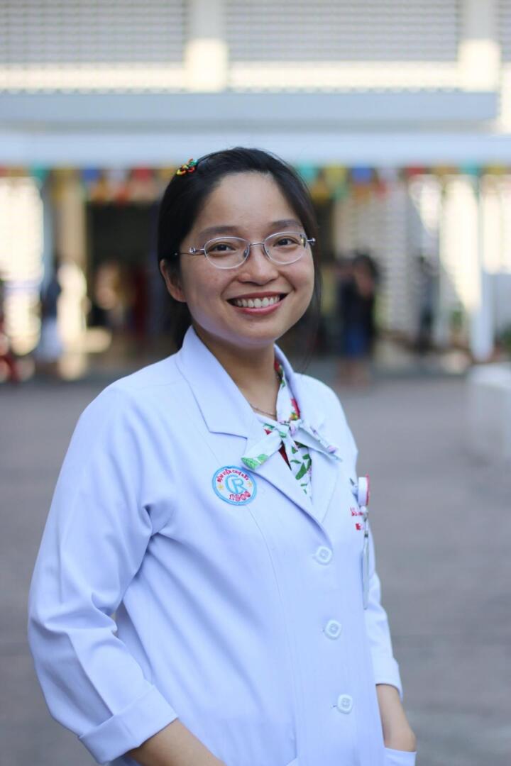 Bông hồng 'thép' của ngành phẫu thuật thần kinh - 1