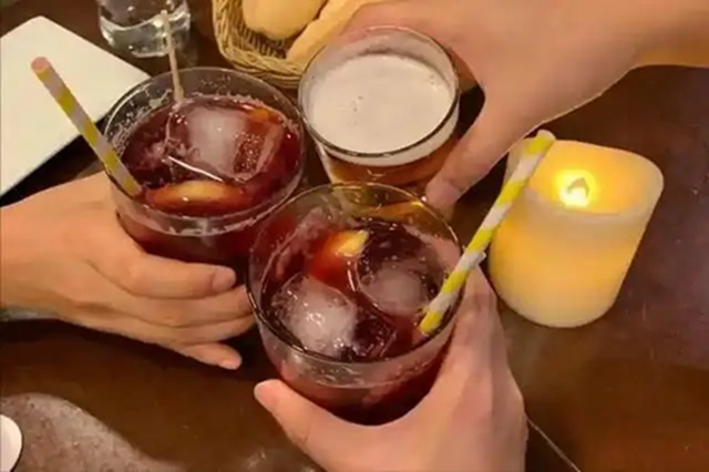 Cứ 3 giây lại có 1 người bị đột quỵ, bác sĩ nhắc nhở: Thà ăn thêm thịt còn hơn ăn nhiều 5 thực phẩm này- Ảnh 3.