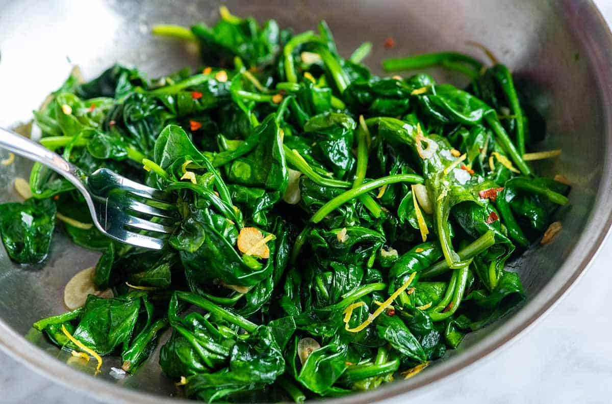 Loại rau nhiều sắt hơn thịt bò, là "vũ khí" ngừa ung thư: Cực dễ trồng, phát triển tốt bất chấp thời tiết - áº¢nh 1.