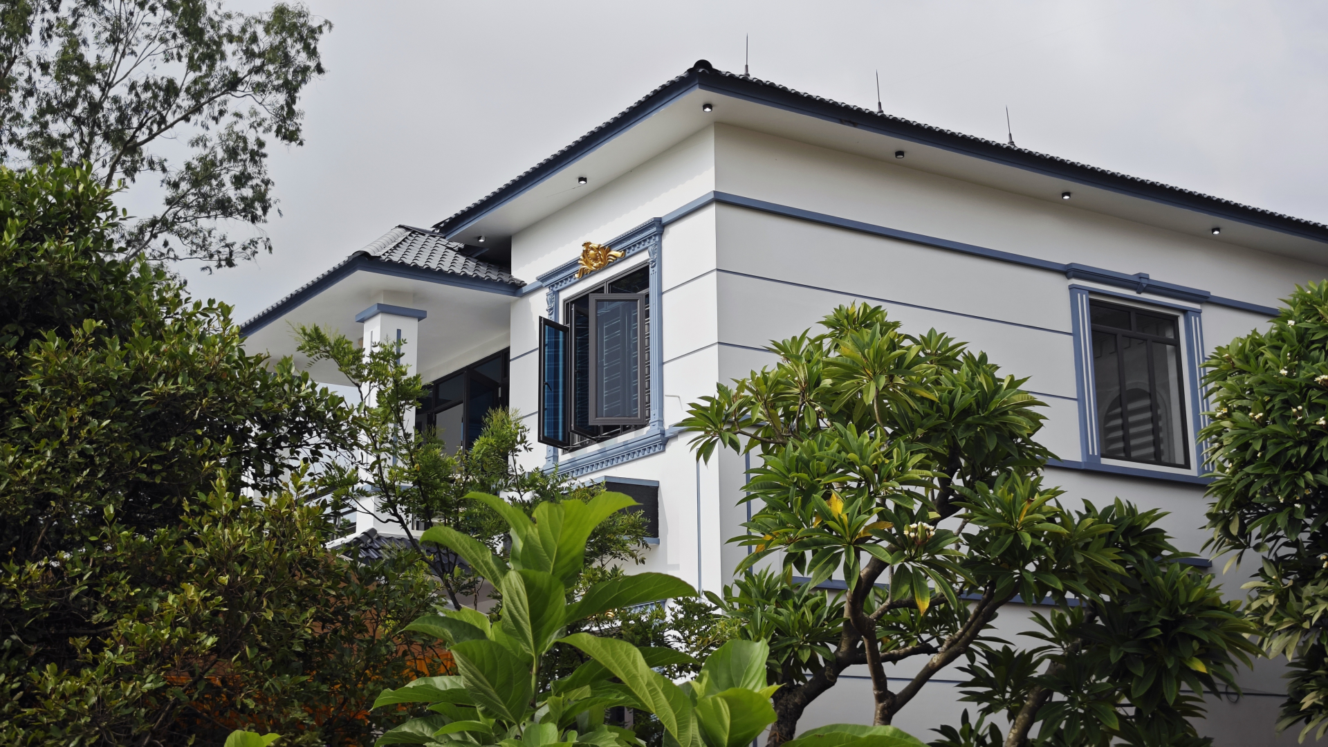 Người thân nghẹn ngào kể lại khoảnh khắc tiếp cận hiện trường vụ thảm án ở Bắc Ninh: "Chúng tôi đập kính để cứu cháu nhưng không kịp"- Ảnh 2.