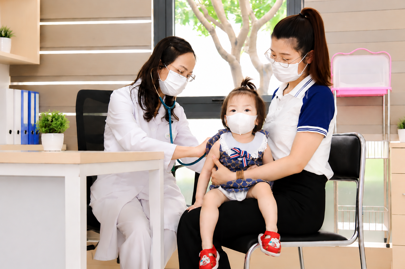 1 loại virus đang tăng nhanh, bể bơi công cộng nguy cơ lây nhiễm: Bác sĩ cảnh báo dấu hiệu trẻ mắc bệnh, phụ huynh đừng chủ quan - Ảnh 5.