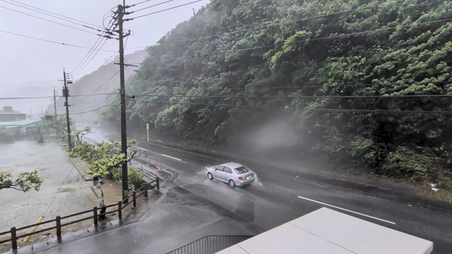 Typhoon Dolphin hits Okinawa, with China shutting ports ahead of landfall - The Japan Times