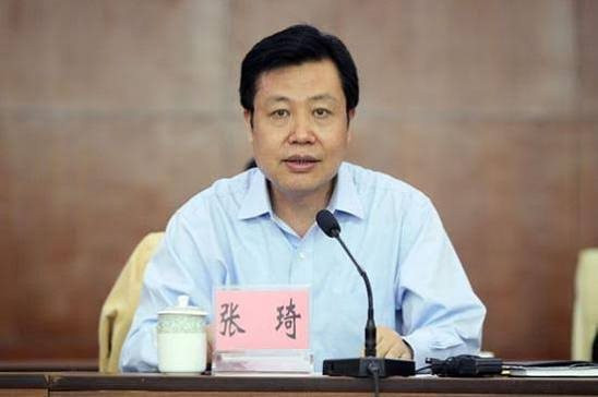 Tịch thu 13,5 tấn vàng trị giá 47 nghìn tỷ đồng phủ kín sàn tại một biệt thự - Ảnh 2.