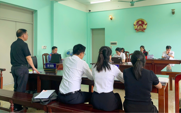 Hai con tử vong, sản phụ kiện Bệnh viện Phụ sản Hà Nội yêu cầu bồi thường