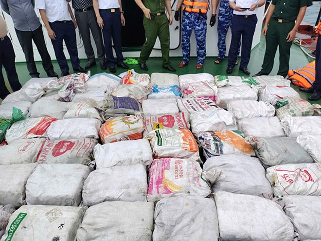 Dùng tàu cá vận chuyển hơn 1,1 tấn ma túy trị giá 800 tỉ đồng