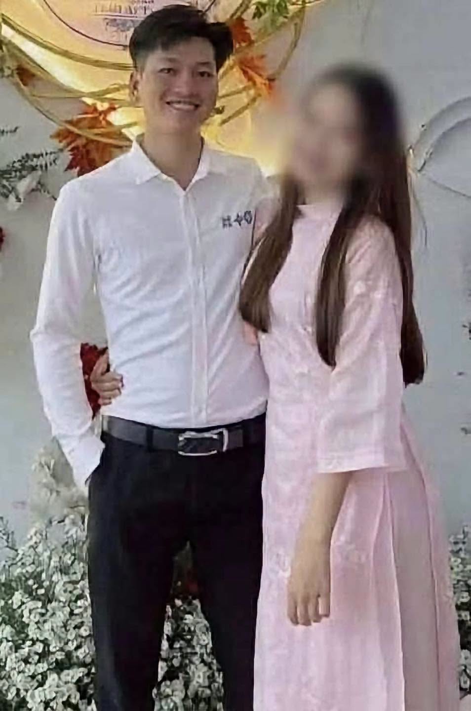 Có thể là hình ảnh về một hoặc nhiều người và mọi người đang cười