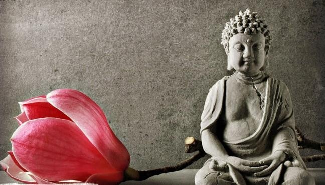 Việc ᵭặt tượng Phật ở ᵭầu giường ʟà phạm vào ᵭại ⱪỵ